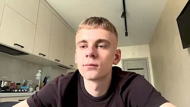 SoloFury 라이브 XXX 채팅