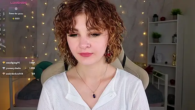 Kira__Fluffy's Live XXX Chat