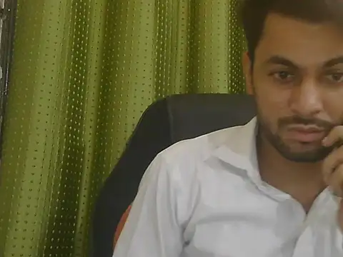 Stubborndesiboy webkamerás műsora