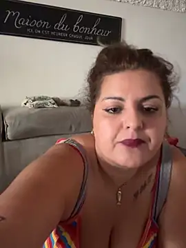 Chat XXX en directo de Velvetshadow_48