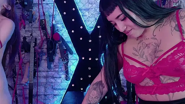 Ranina_BDSM_'s Live XXX Chat
