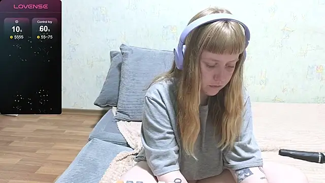 Chat XXX en directo de June_shy0