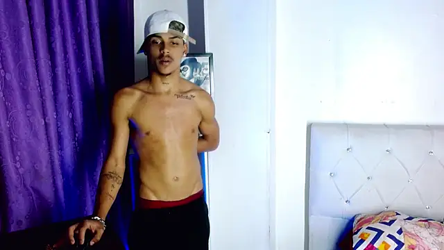 Angel_foxc13のライブXXXチャット
