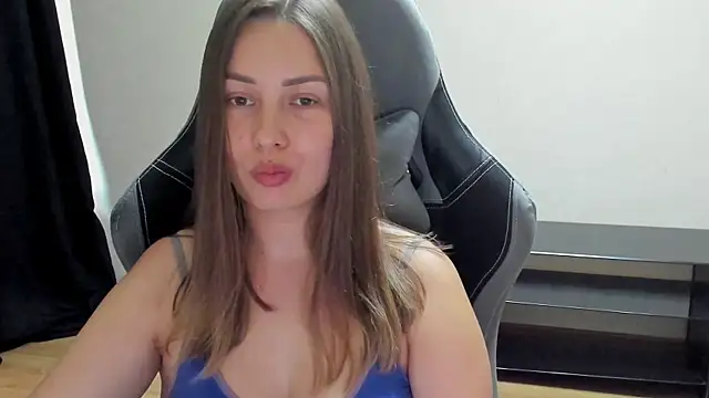 Mia_shy1's Live XXX Chat