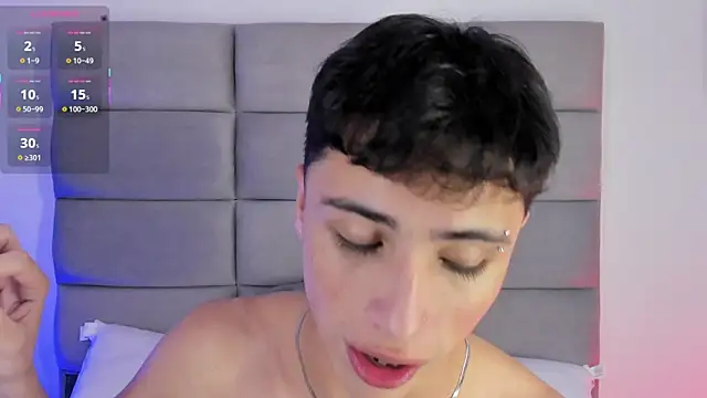 Živý XXX chat JoshClaarktt