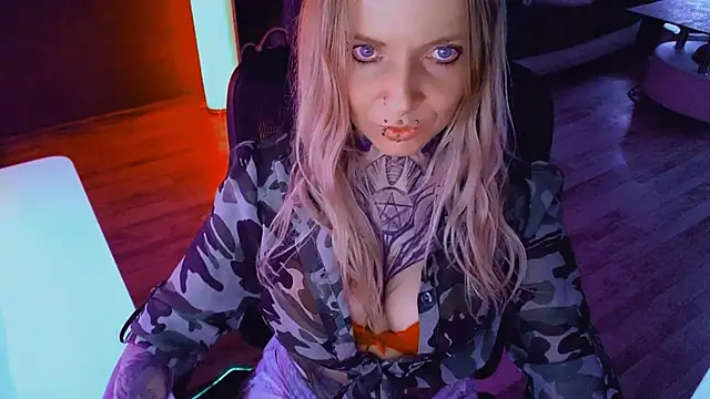 InesGold Live XXX-chat
