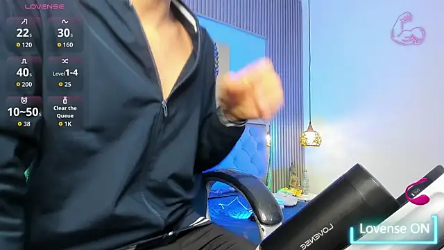 Ethanx18_ élő XXX-chatje
