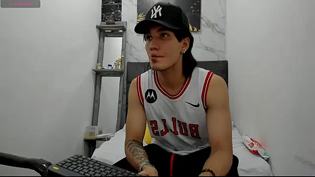 sweetauracouple – Live XXX-chat