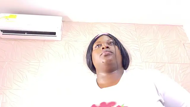 ebonny_suggarmommy1 – Naživo XXX chat