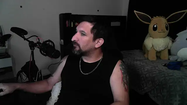 DevilPup75_: διαδικτυακό σόου στην κάμερα