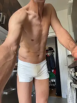 Онлайн чат XXX SexyLeon8