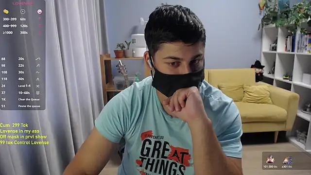 Tomguys live XXX chat