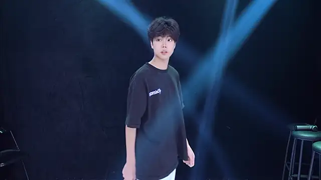 NCT-111's Live XXX Chat