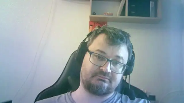 Chat XXX en directo de SirAbuser