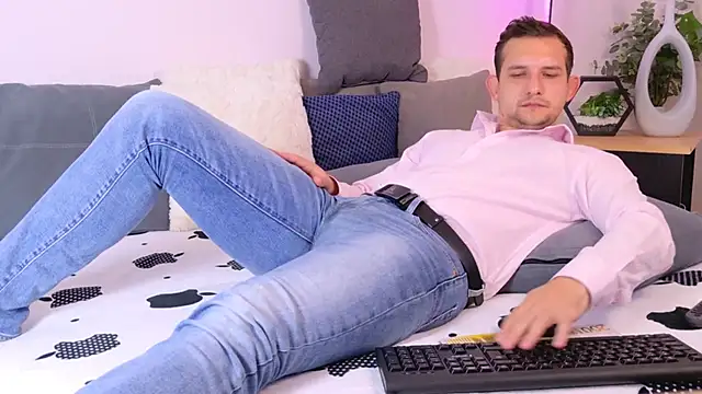 Jimmy_Doss লাইভ XXX চ্যাট