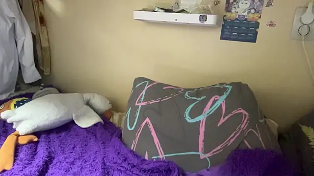 AquilineOrites' Live XXX Chat