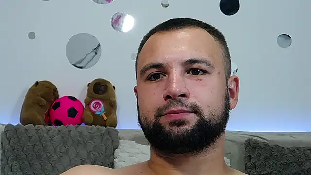 XXX chat uživo modela liam_studd