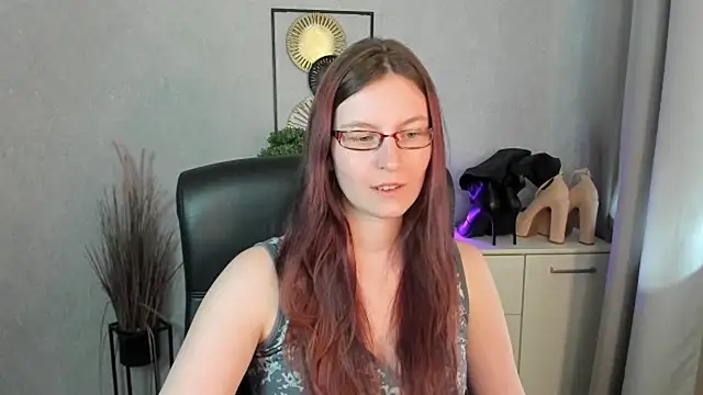Chat XXX en directo de emmaxDelight