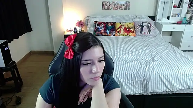 צ'אט XXX בשידור חי של kittykat18x