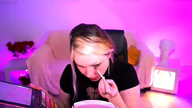 צ'אט XXX בשידור חי של ViolettWoods