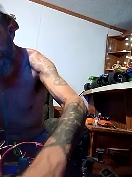 longerFellow Live XXX-chat