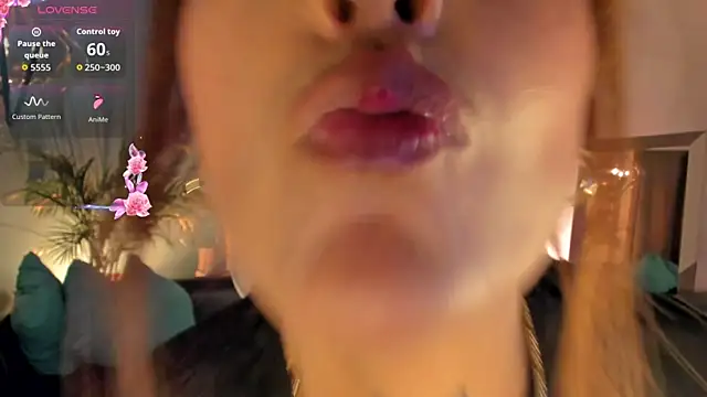 Chatroom XXX en direct de Megan_inked