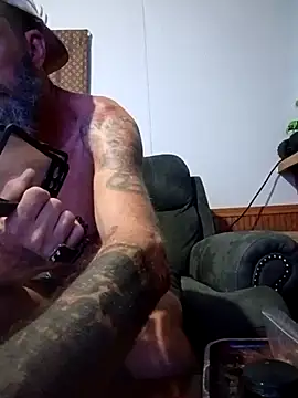 longerFellow Live XXX-chat
