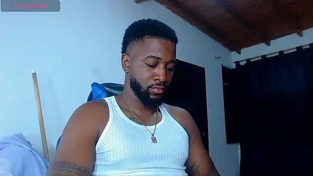 Czat XXX na żywo – Drake_Nassir4