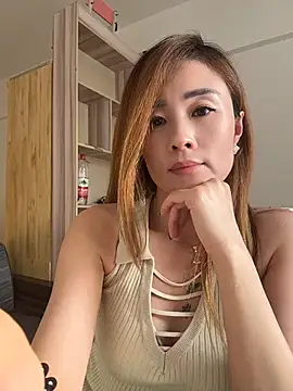okgirl_23's Live XXX Chat