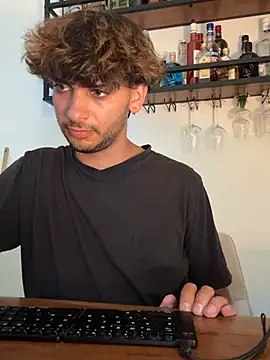 Gipsyboysteve Adlı Modelin Canlı XXX Sohbeti