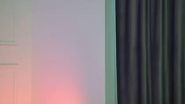 XXX chat uživo modela MeganStrane
