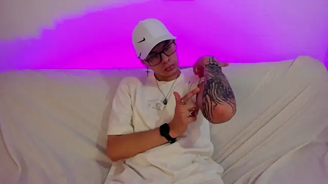 Chatroom XXX en direct de Vlad__night
