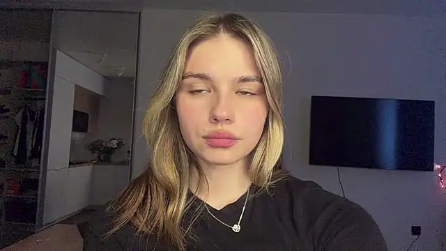 EarthaStinett's Live XXX Chat