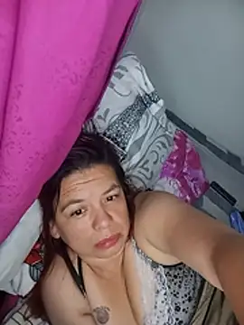 Chatroom XXX en direct de tabooangel17_