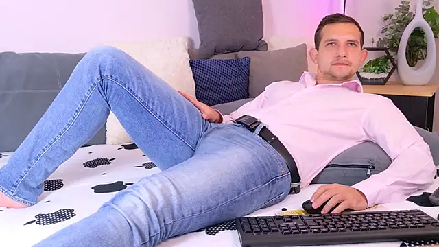 צ'אט XXX בשידור חי של Jimmy_Doss