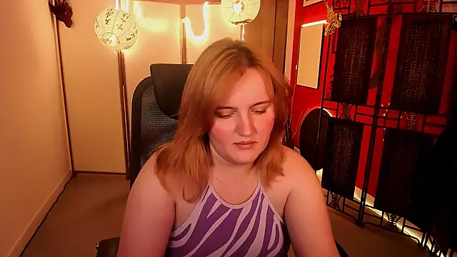 Chat +18 de KathyBriggs ao vivo