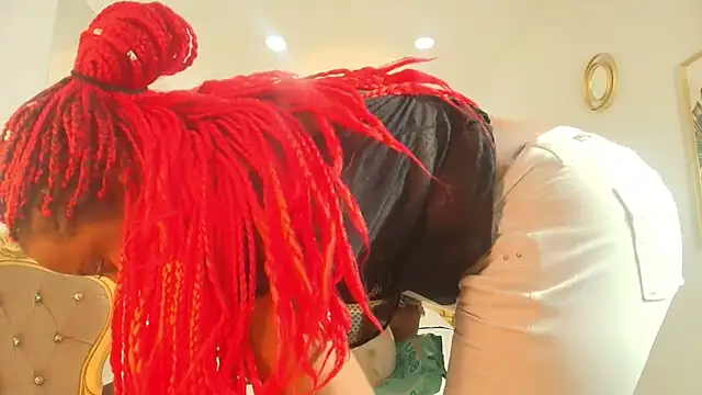 צ'אט XXX בשידור חי של kassandra_Brownn