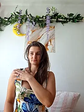 Nika_aa Adlı Modelin Canlı XXX Sohbeti