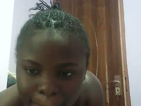 Inaya_Kiara Chat XXX in diretta