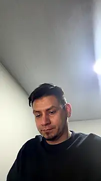 XXX chat uživo modela Rick_Adams