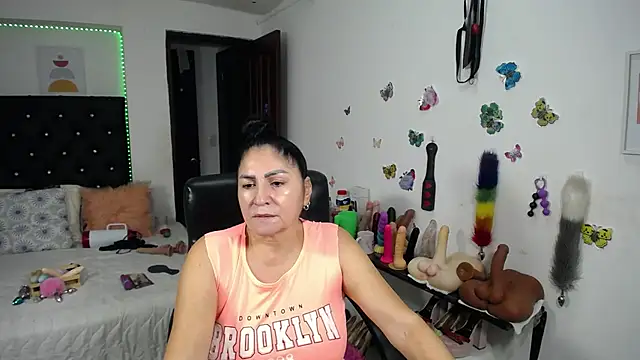 mature_bigboobs10 现场XXX聊天