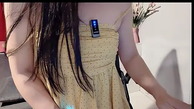 Bee-Cherry's Live XXX Chat