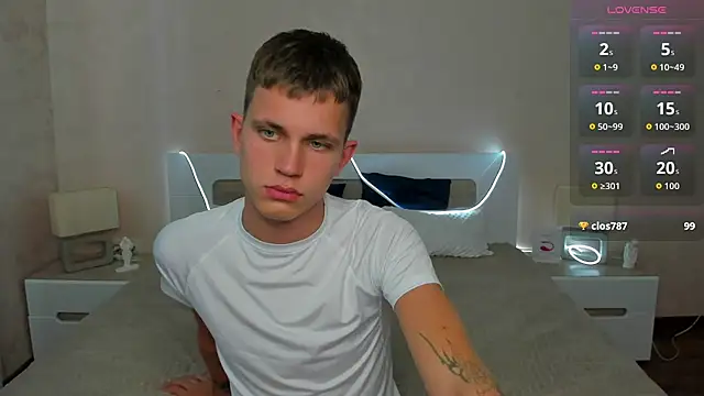 m0neyken Live XXX-Chat