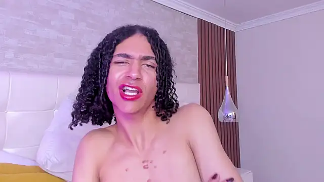 Chat +18 de KyleeSmiith ao vivo