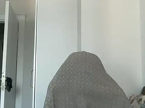 ALPHANDRE 即時 XXX 聊天