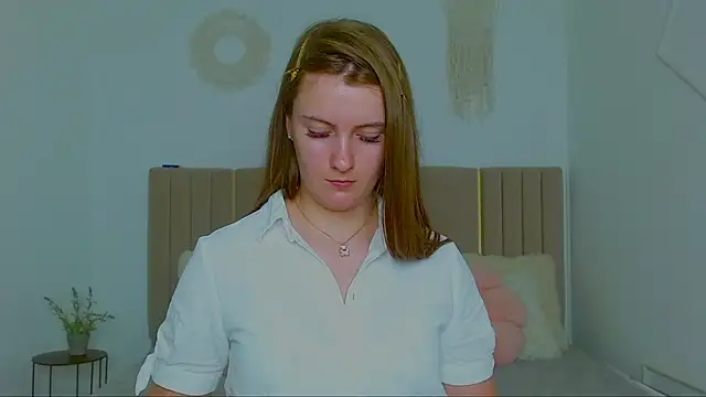 دردشة Blush_flowwer الجنسية المباشرة