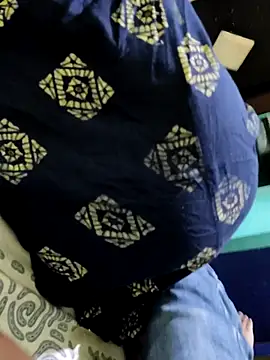 Cuple_masti72 Show Webcam