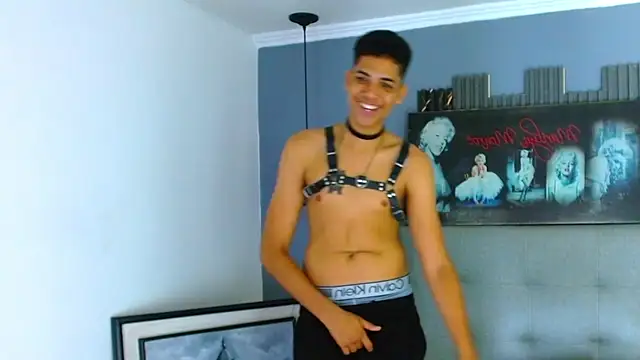Lukaz_Caballero's Live XXX Chat