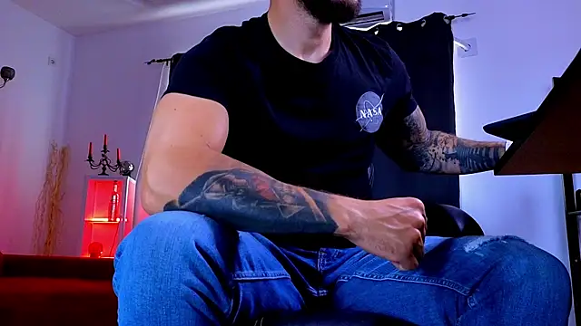 Chat XXX Live MightyAaron66