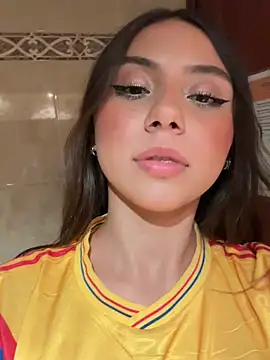 Emily_Clark1 라이브 XXX 채팅